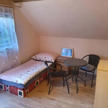 V Rodinném Domě